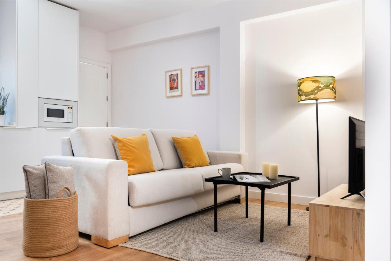Magno Apartments Feria 132 Sevilla Bagian luar foto