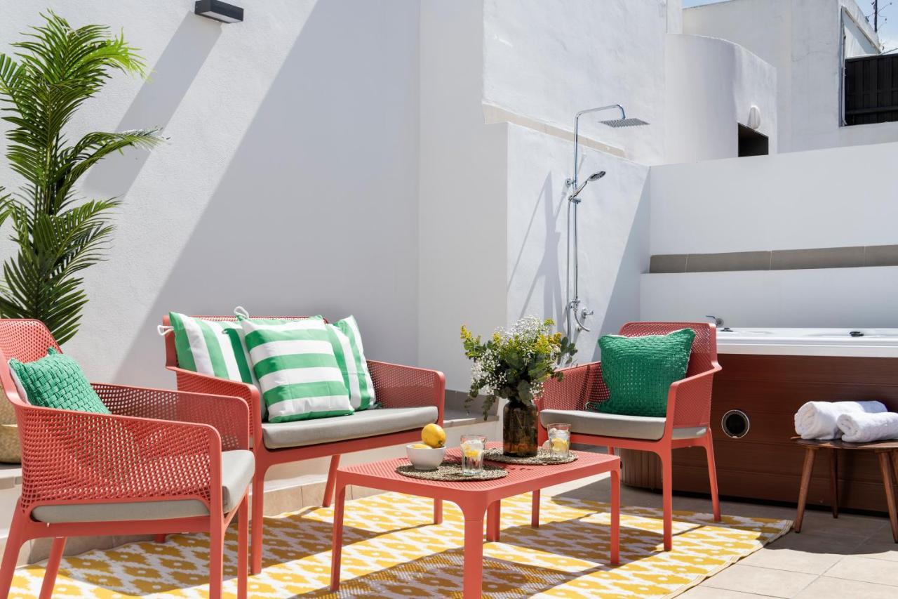 Magno Apartments Feria 132 Sevilla Bagian luar foto